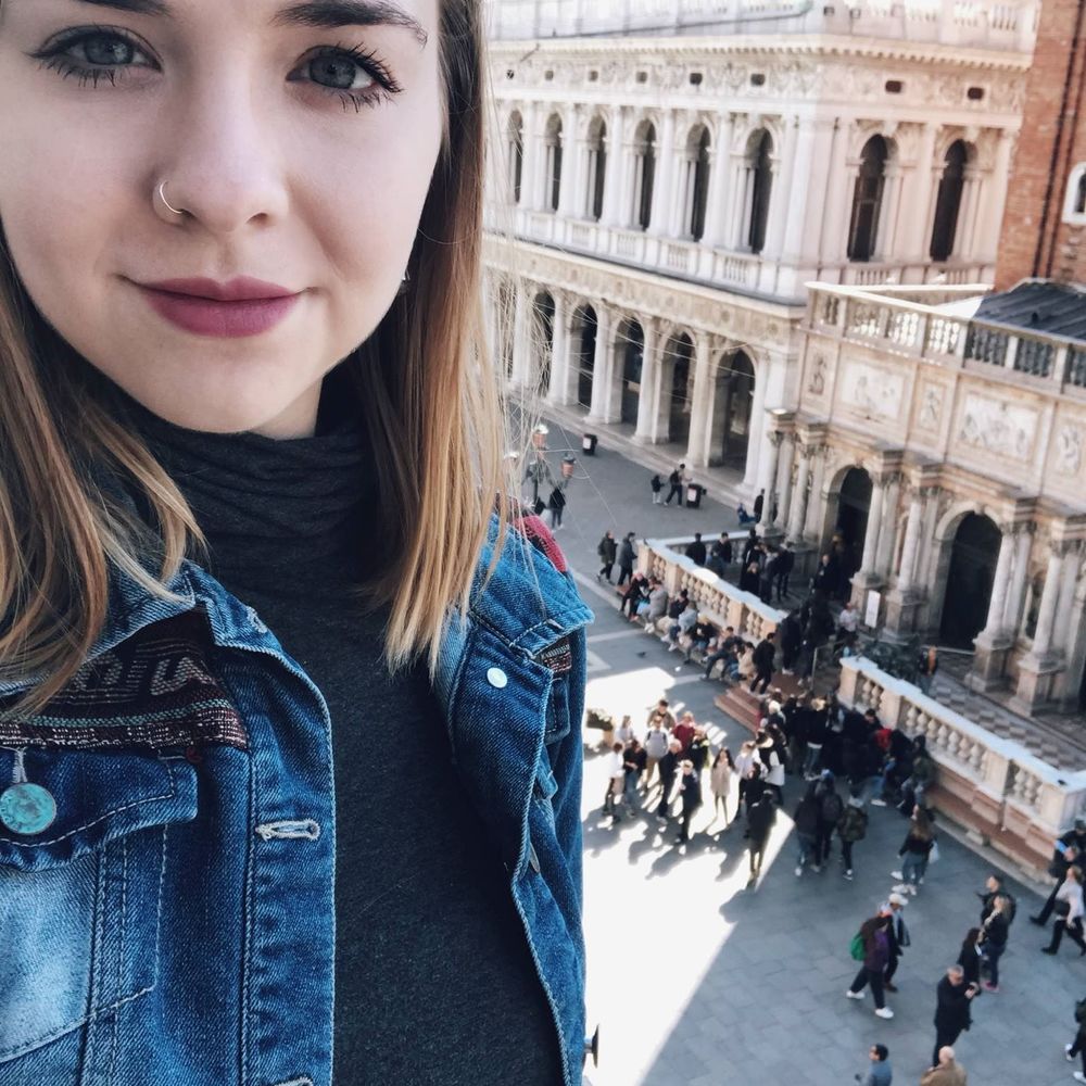 Meet your Posher, Elle